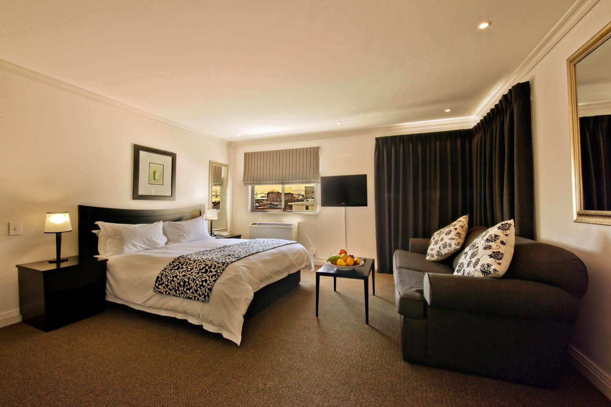 Protea Hotel By Marriott Cape Town Cape Castle מראה חיצוני תמונה